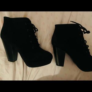 COPY - Women’s Mossimo Chunky Heel Ankle Boots Black Size 7.5